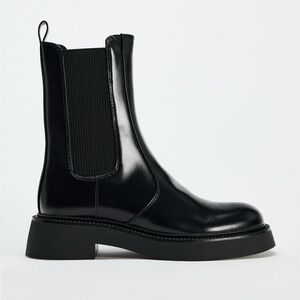 Zara Chelsea Platform Black Boot 38